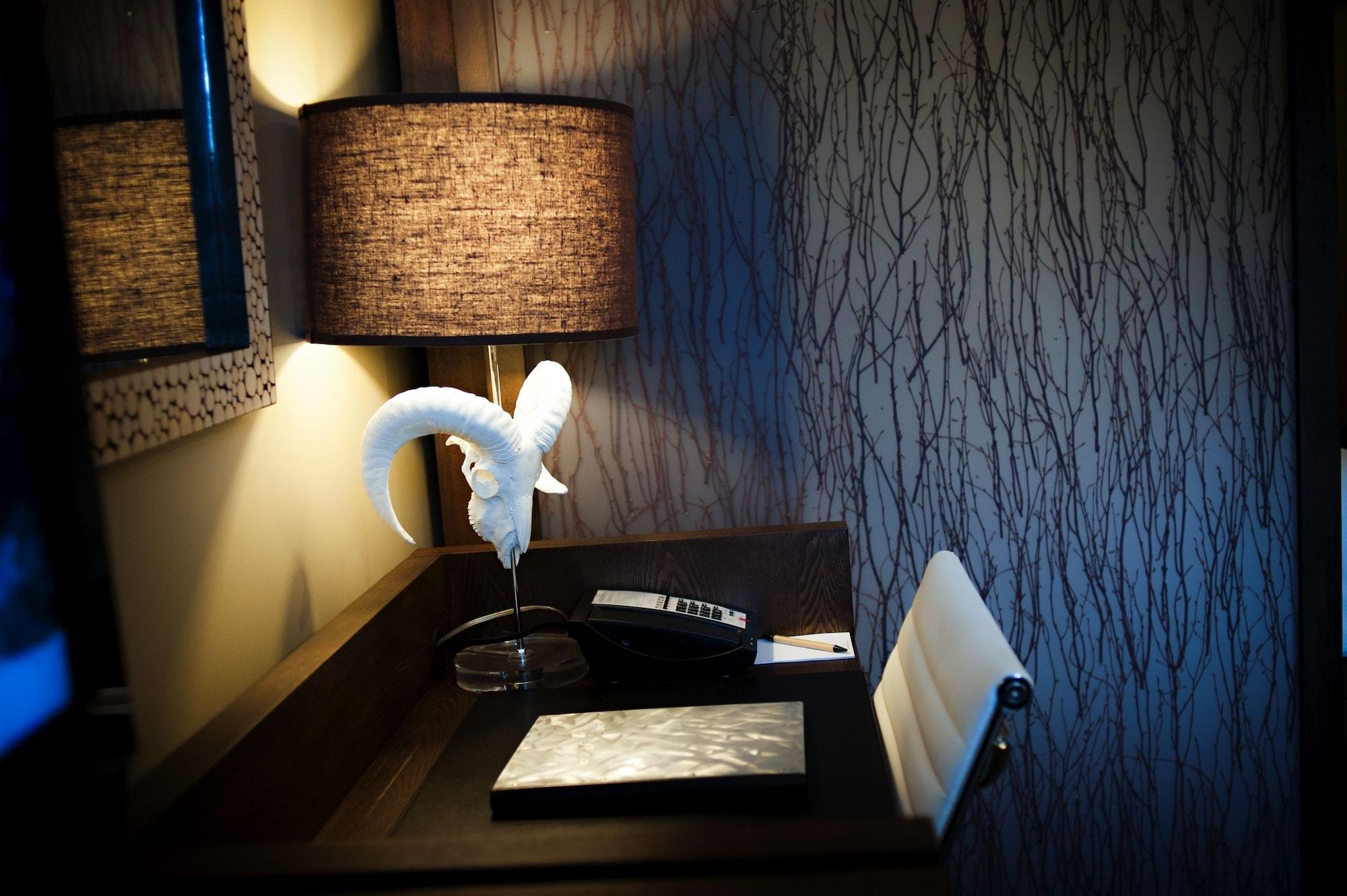 Oxford Hotel Bend Esterno foto